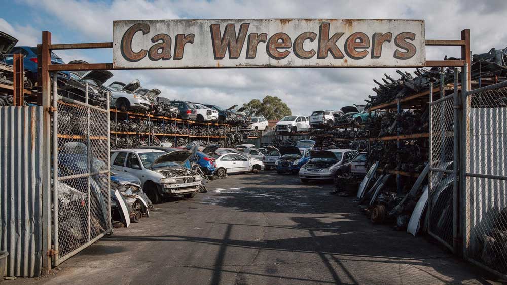 Is It Better to Sell Your Car Privately or to a Wrecker